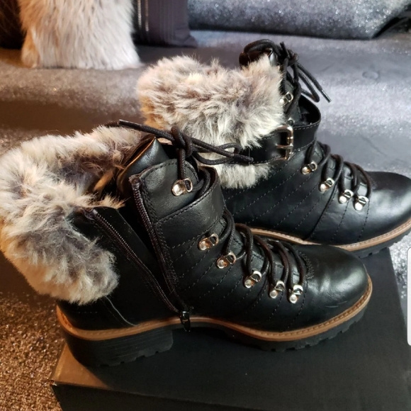 Fur Booties - Picture 2 of 9